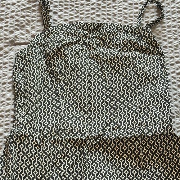 ⚠️Fitted Dress⚠️ - Picture 2 of 4